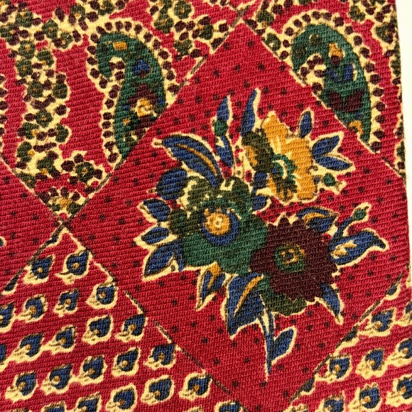 Brooks Brothers men’s red green paisley floral pattern 100% wool neck tie - Picture 5 of 5